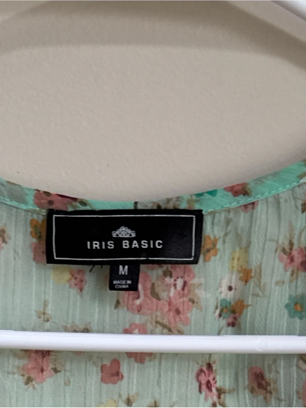 Iris Basic Mint Floral Button-Front Ruffle Tank - Picture 2 of 3